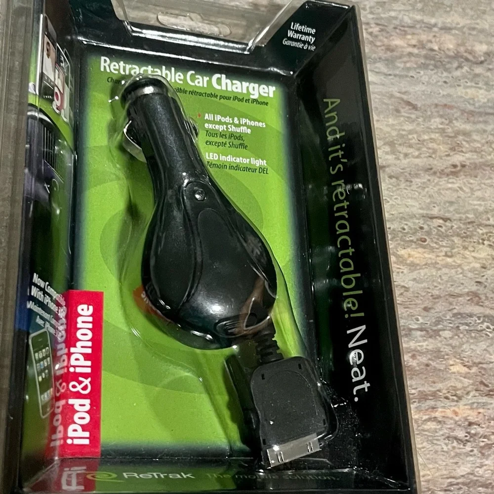 NIB ReTrak retractable iPod and iPhone car charger